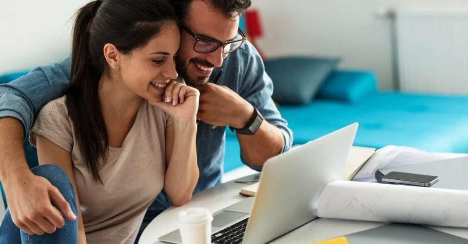 أهمية دعم الزوج لزوجته العاملة