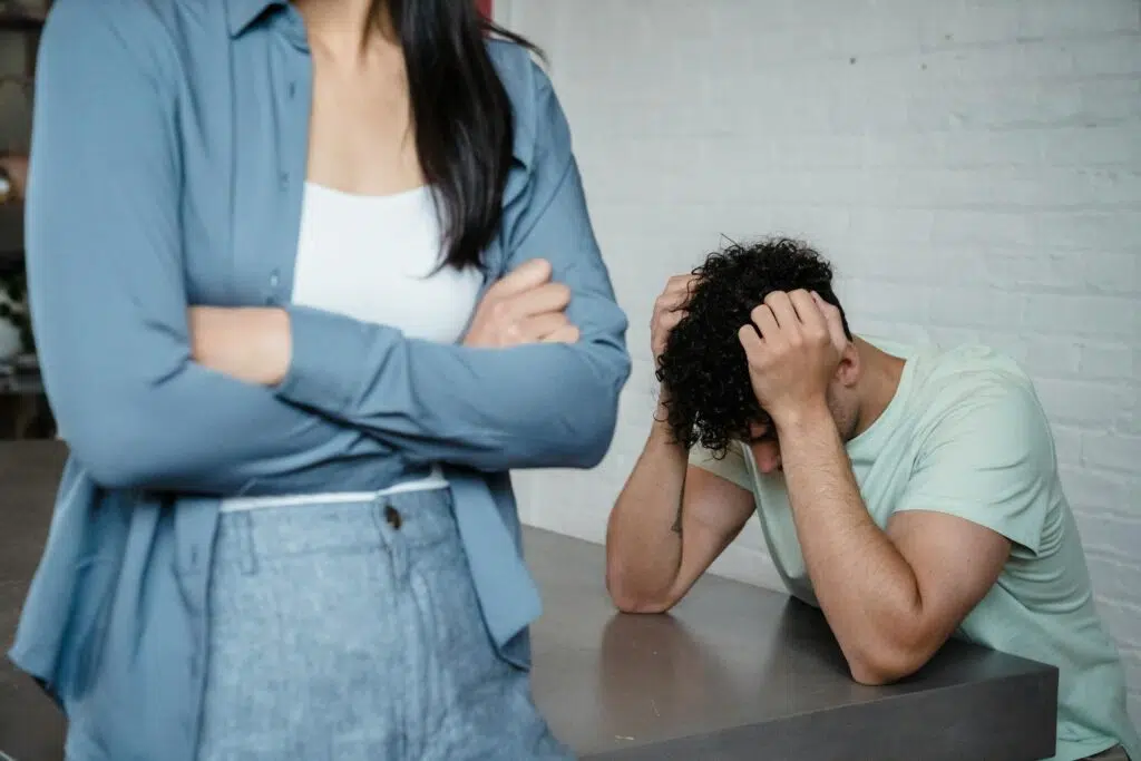 كيفية التعامل مع مشاكل أول سنة زواج