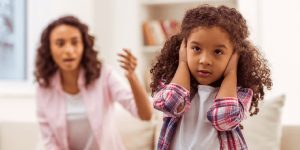 الطفل العنيد أم الطفل الحساس