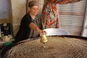 مصريات في مهن خارج المألوف