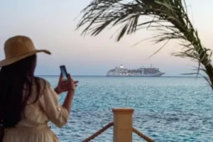 سفينة سياحية