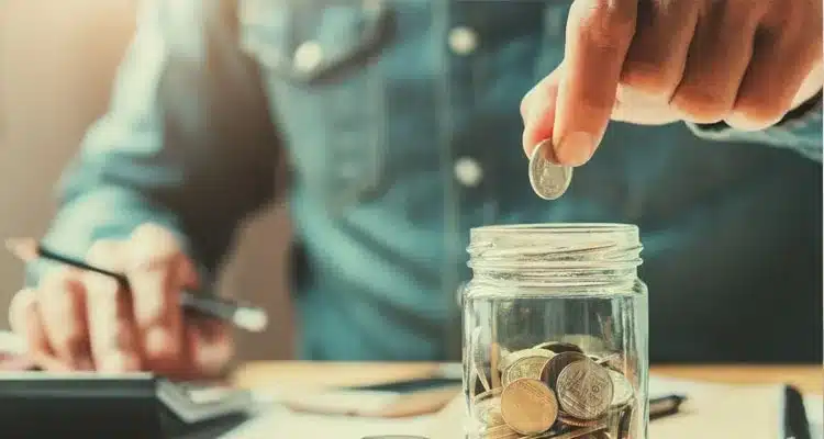 تنظيم المصروف للشباب