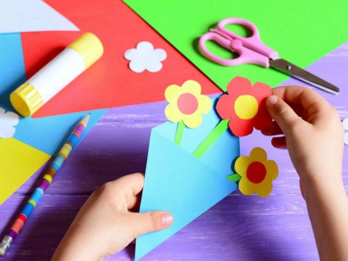 أنشطة للأطفال في البيت 