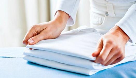 فرد الملابس بدون حرارة